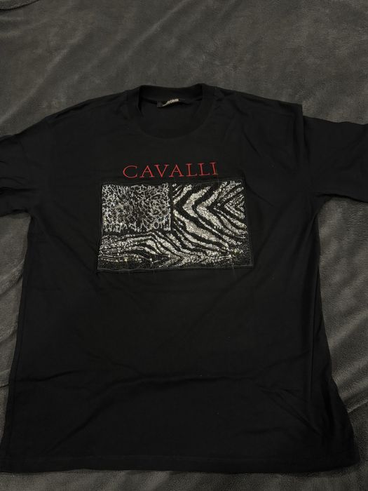Оригинална тениска Roberto Cavalli с пайетен панел