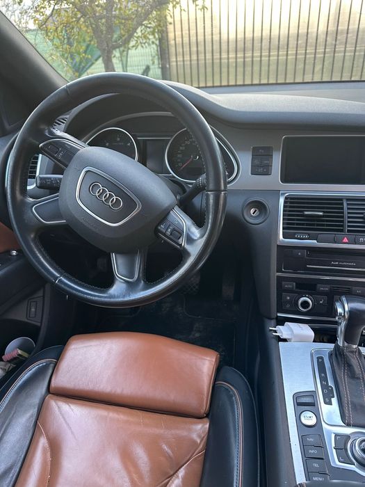 Audi Q7 4.2 TDI V8 340Cp 7 Locuri