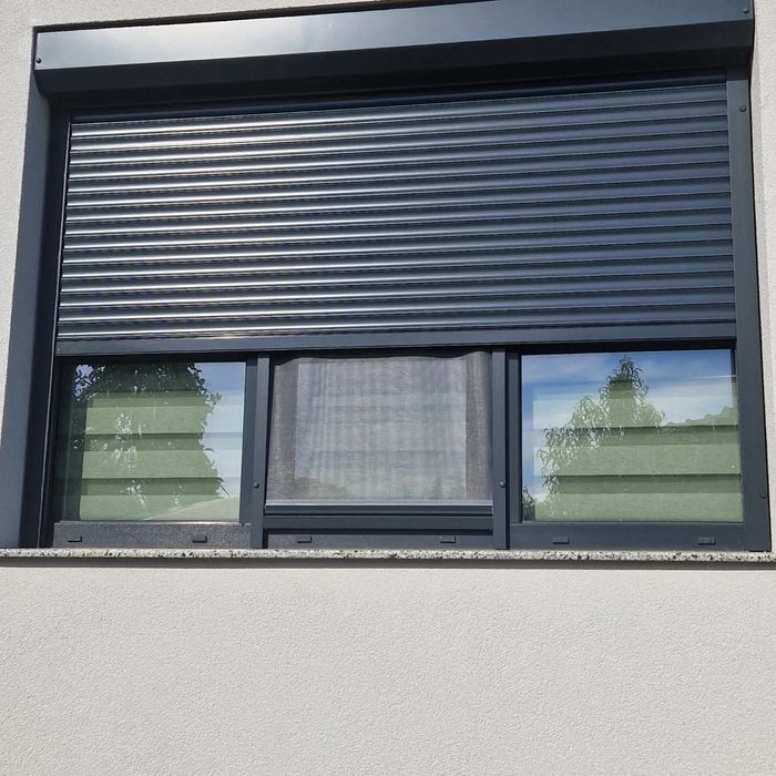 Usa de garaj fabricate in Italia/ pret de producător/ porti de garaj