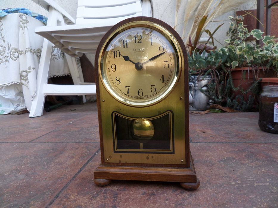 Ceas de semineu,de masa Weimar lemn si alama,frumos, Germany