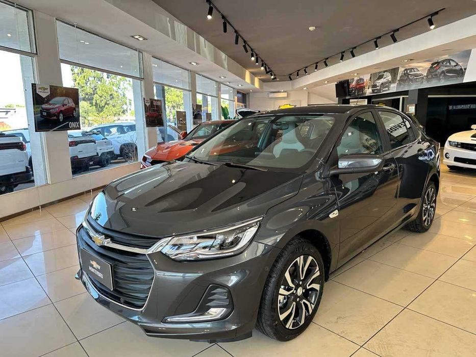 Onix Premier 2 turbo 2025.