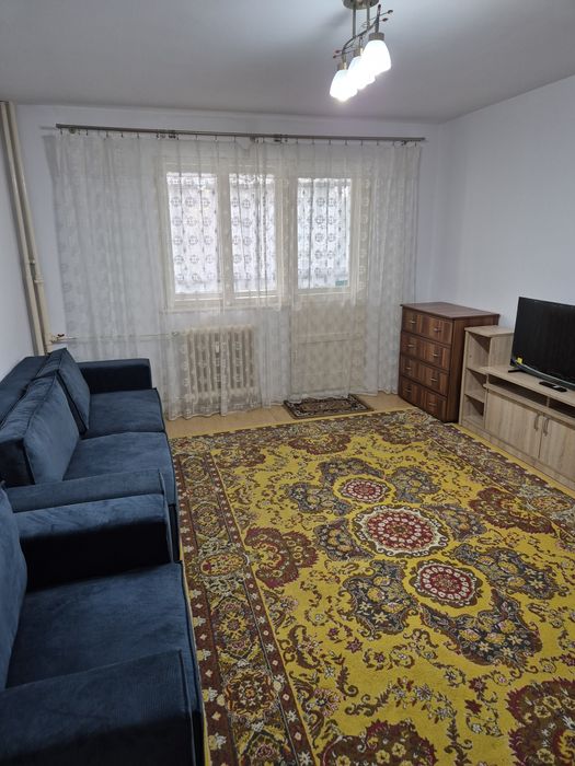 Inchiriez apartament 3 camere zona vest parc  aurora