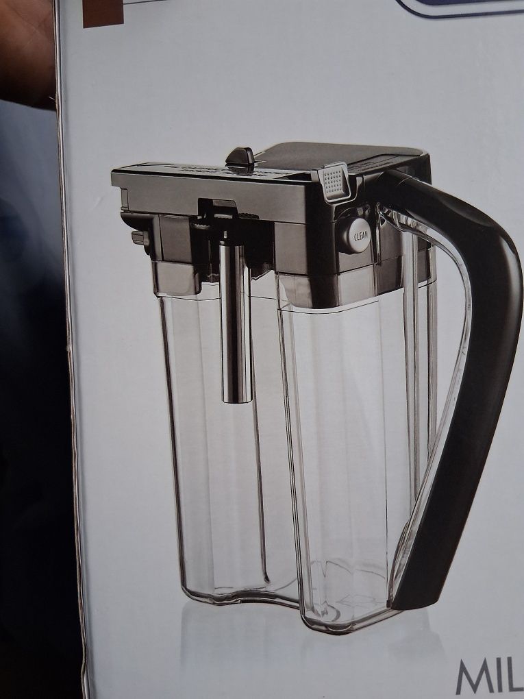 Cana de lapte Delonghi