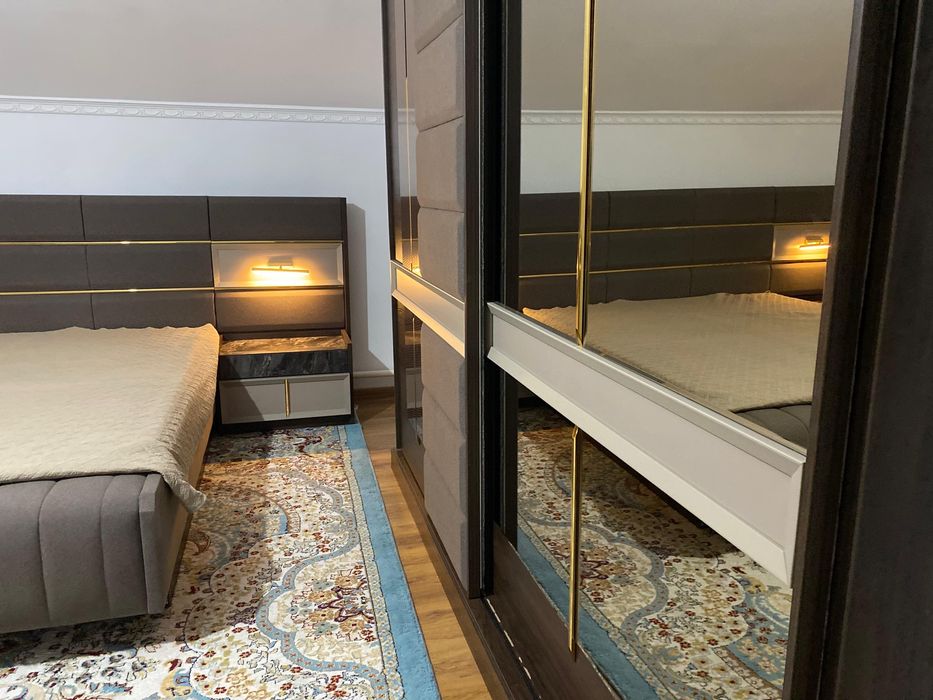 Спальный гарнитур