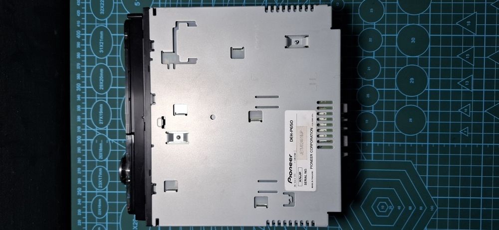 Carrozzeria DEH P 650 magnitafon sotiladi