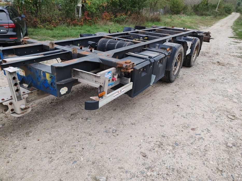 Se vinde camion tandem bdf 2011 și remorca 2013 folosit pentru apicult