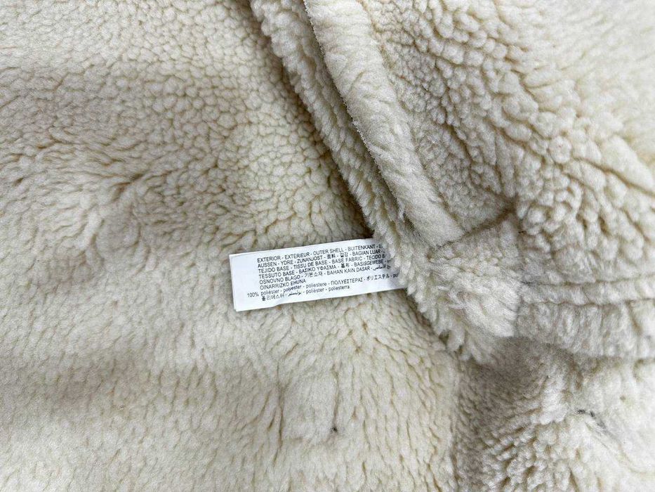 Одежда. Жилетка зимняя