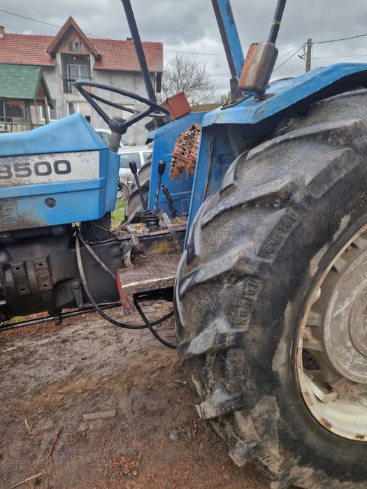 vand tractor si plug