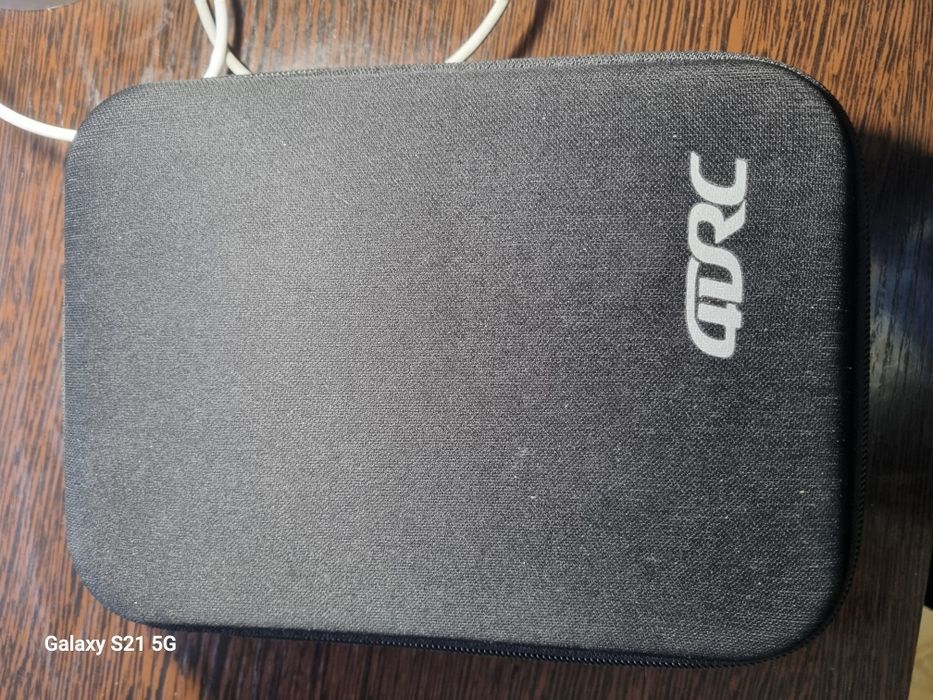 Продам или обменяю дрон 4DRC v8