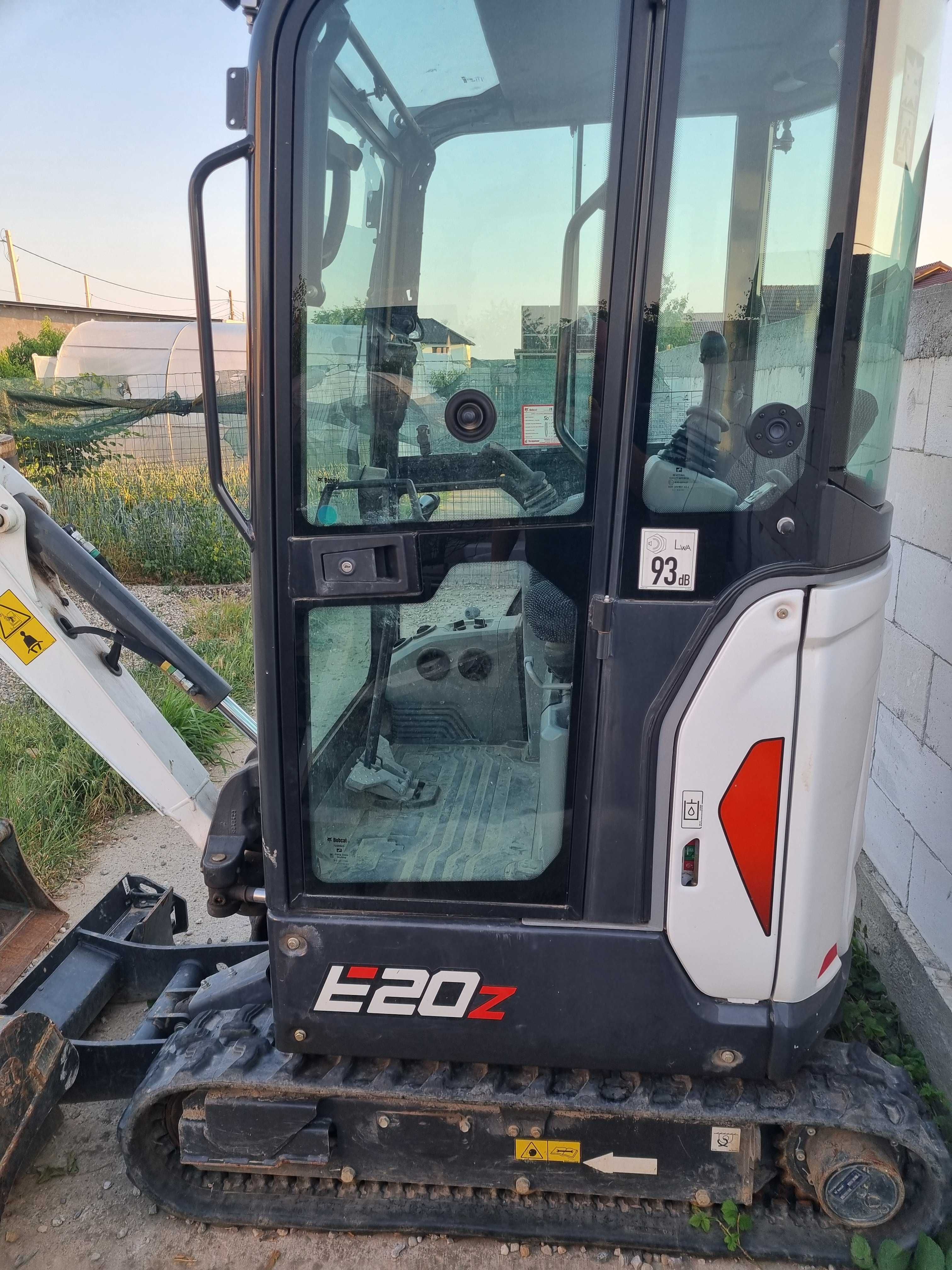 Mini Excavator BobCat E2.0Z