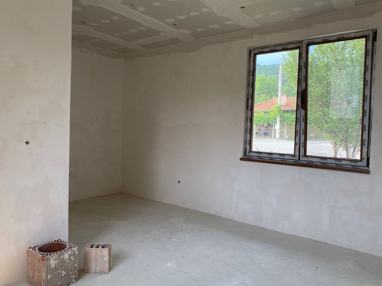 Продава се Къща в с. Янково, Област Шумен - 247 кв.м за 316 €/кв.м - Снимка #9