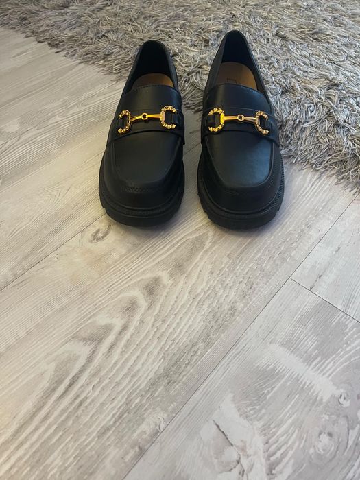 Дамски обувки