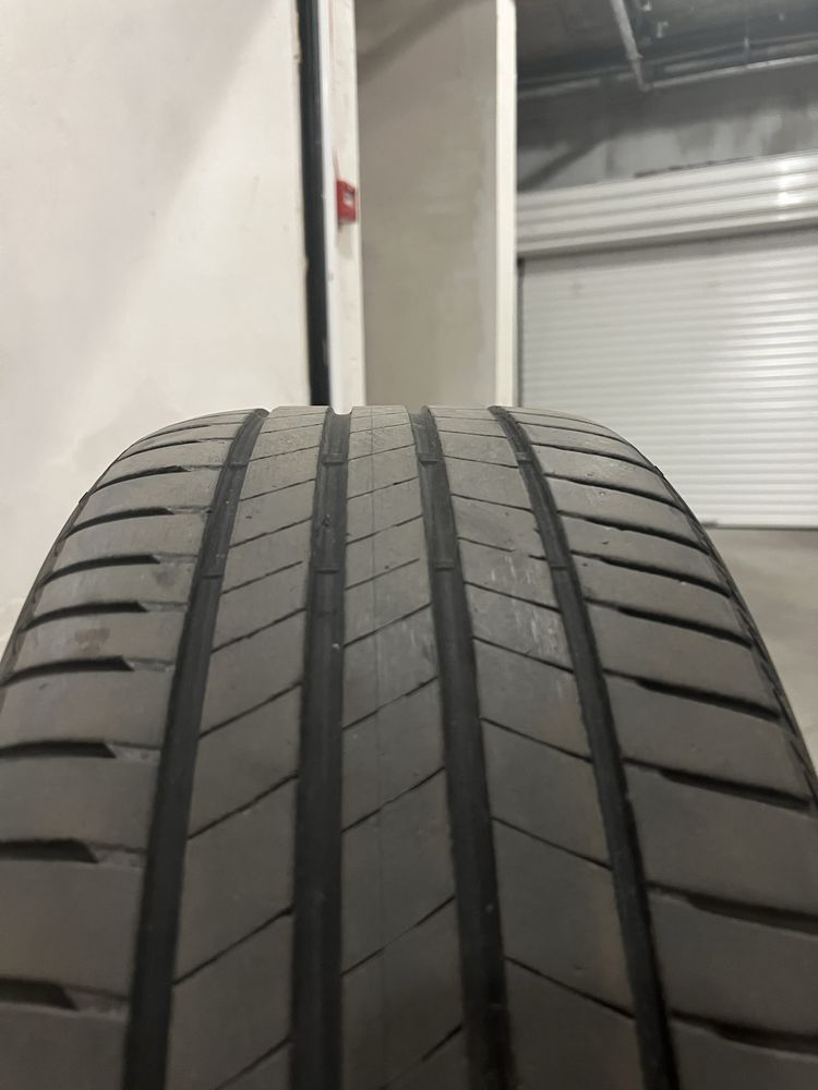 2бр. ГУМИ "BRIDGESTONE" 245/40/19