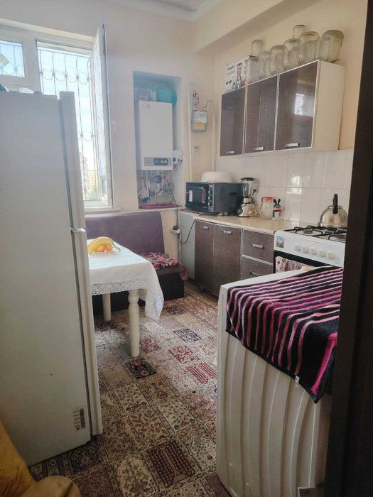 sergeli 6a 2/7/7 sotiladi