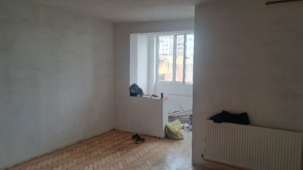 Închiriez sau vand Apartament 1 camera Turda micro2 in spate  materna
