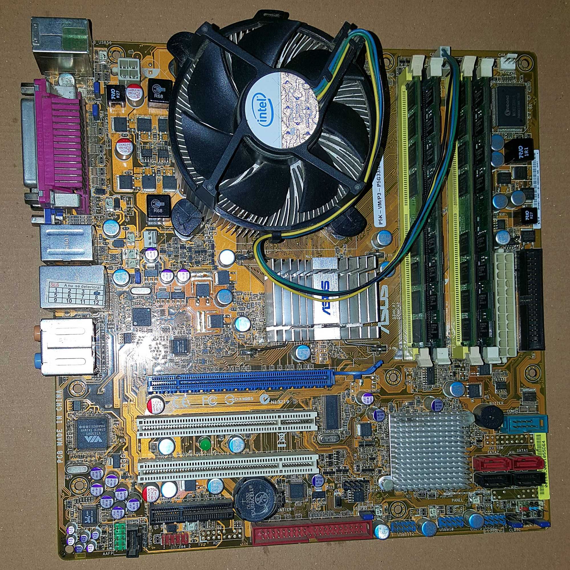 Vand kit placa de baza Asus P5K-VM, Core 2 Quad Q6600, 8GB RAM DDR2.