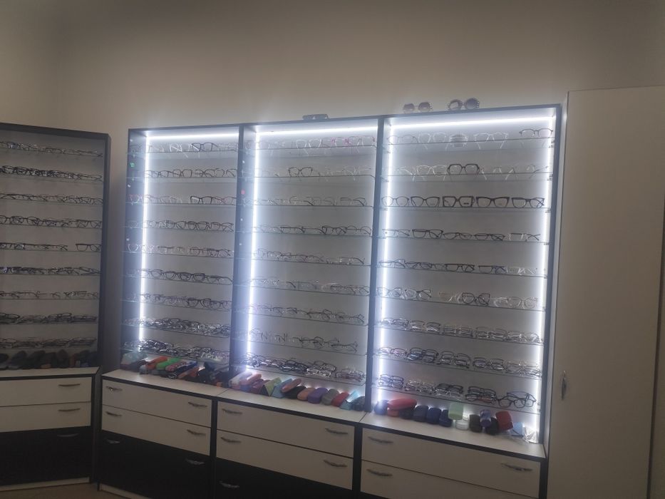 Продам стилаж  +Витрина