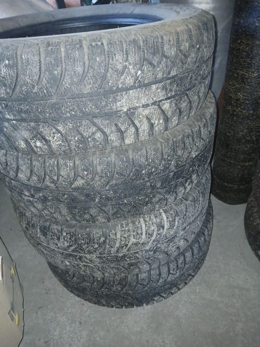 Продам шины зимные