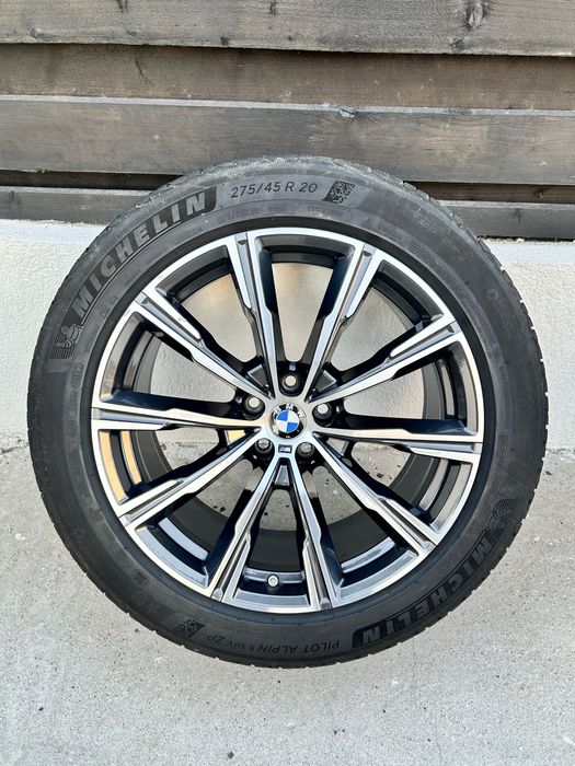 Jante BMW  X5 X6  G05 G06 r20 iarna 275 45 20