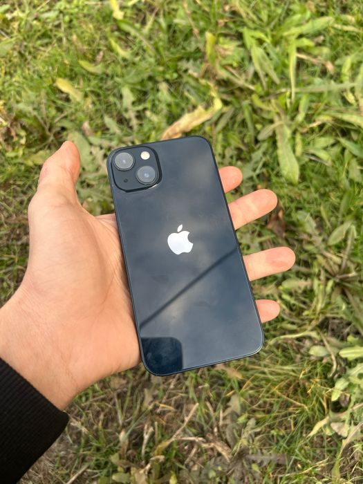 Продам Айфон 13 128 гб