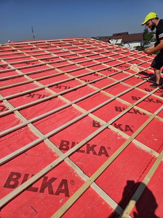 Reparatii acoperisuri si montaj invelitori la preturi fara concurenta