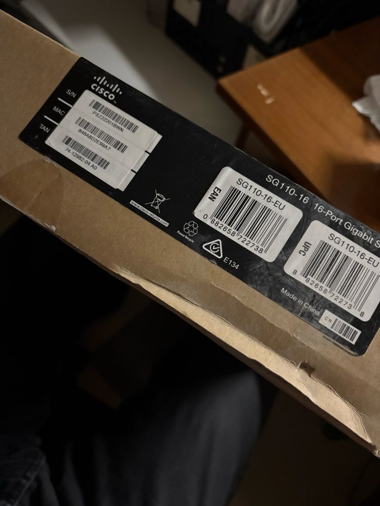 Cisco SG110-16-EU — неуправляемый сетевой коммутатор