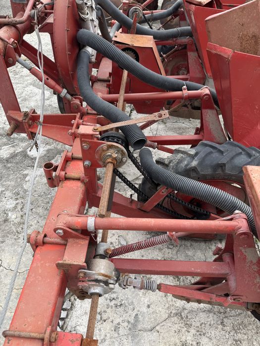 Semanatoare porumb pneumatica 4 randuri