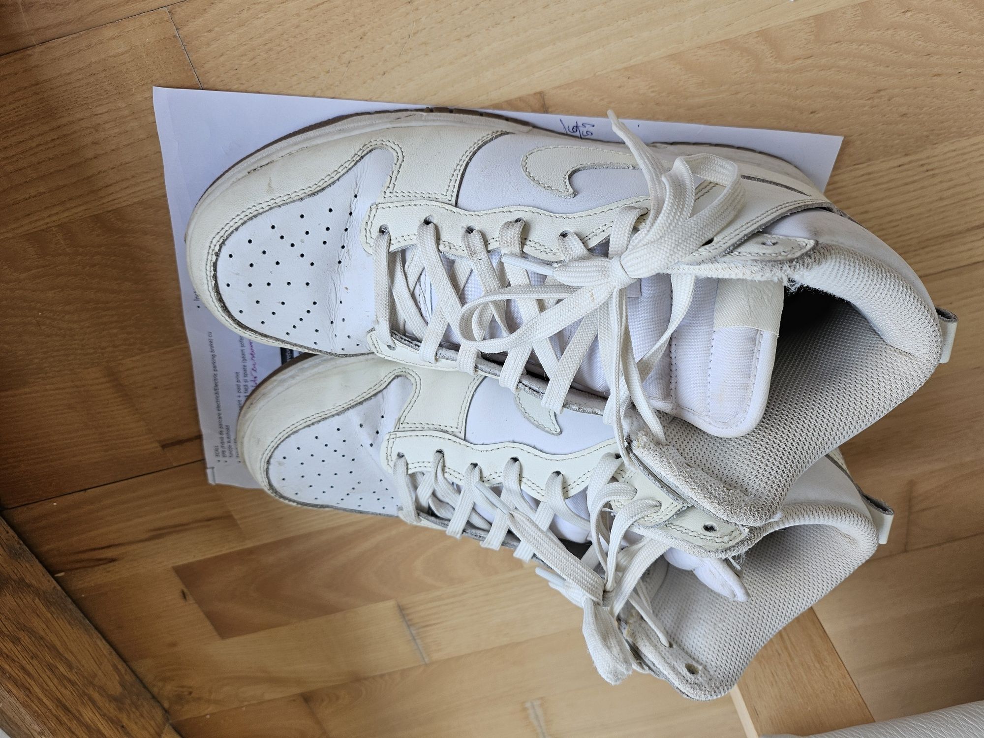 Nike nr 41 marime europeana, 26,5 cm, culoare alb, utilizat dar in st