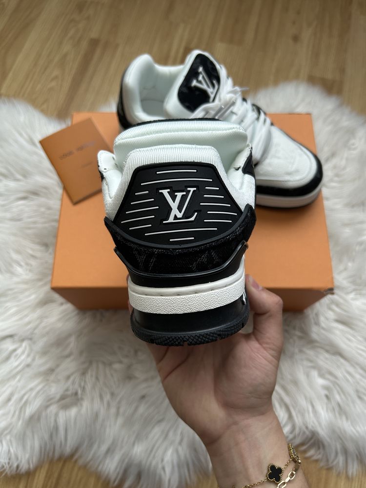 adidasi Louis Vuitton Trainers
