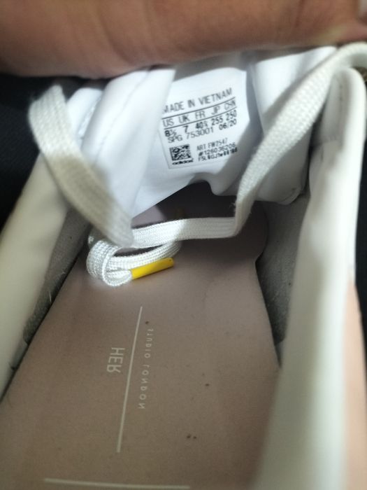 Vând adidași superstar damă