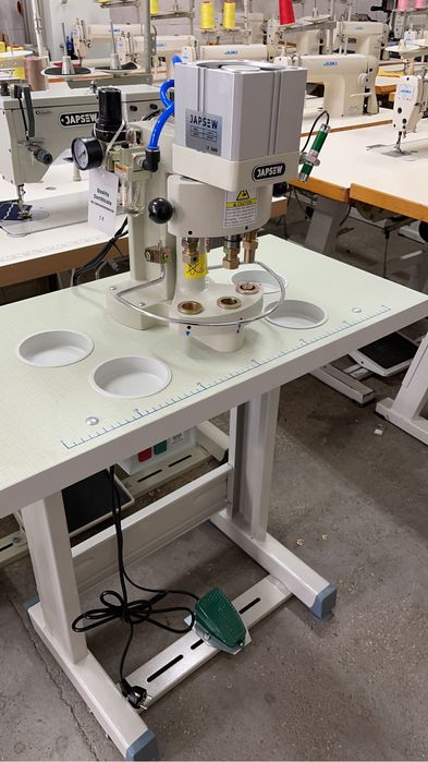 Masina batut capse NOUA pneumatica JAPSEW