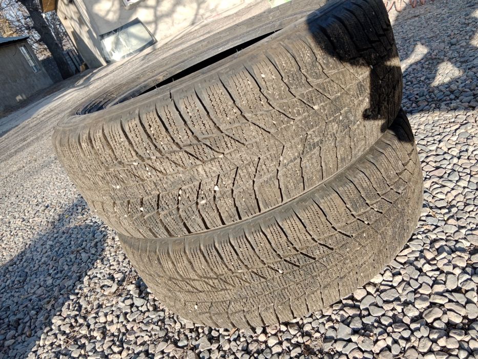 2резины зимние за 30тысяч TRIANGLE R17 215/55