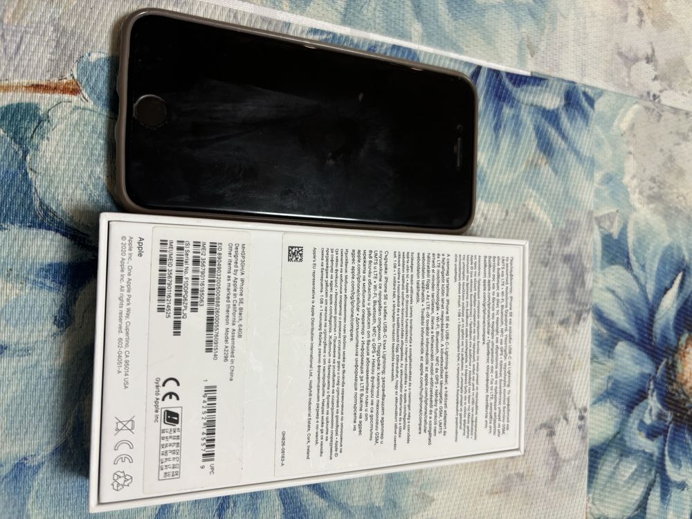 iPhone SE 2 неразличим от нов