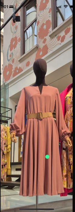 Продам новое платье недорого!