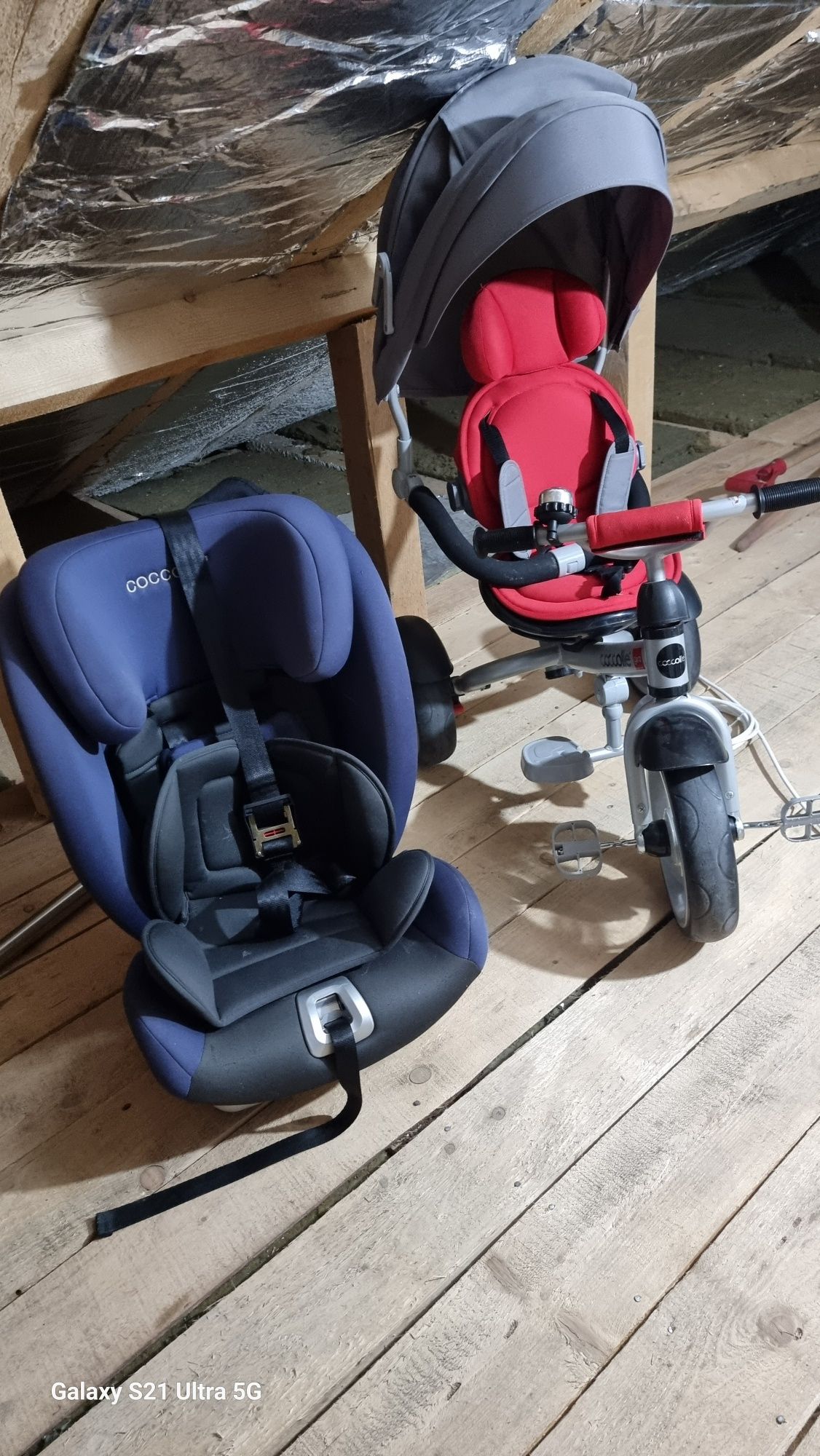 Vand scaun auto cu isofix  si tricicleta