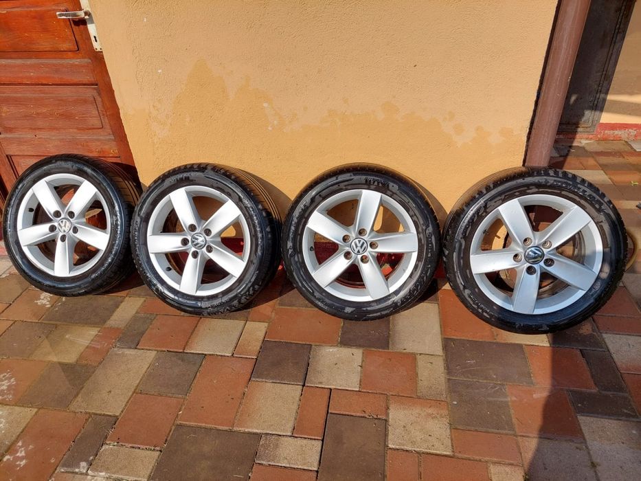 Jenti aluminiu cu anvelope vara .