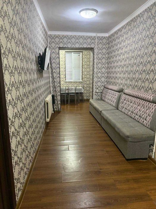 Массив ЭЛЬБЕК.Улица Нукус.Продам 2>3 на 3 этаже 4 этажки .77 серия.