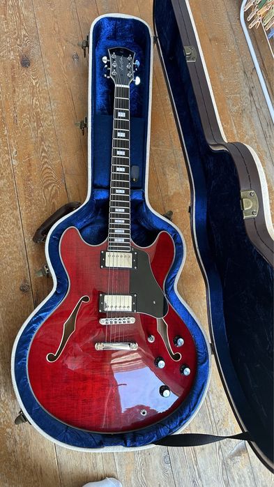 Sire Larry Carlton h7  ел китара