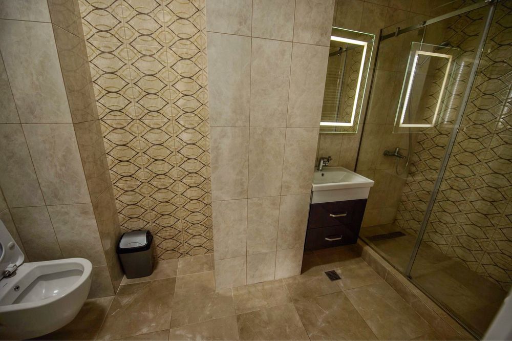 Inchiriez apartament 3 camere Solid House