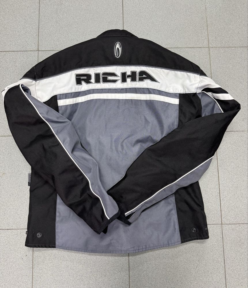 Яке за мотор Richa XL