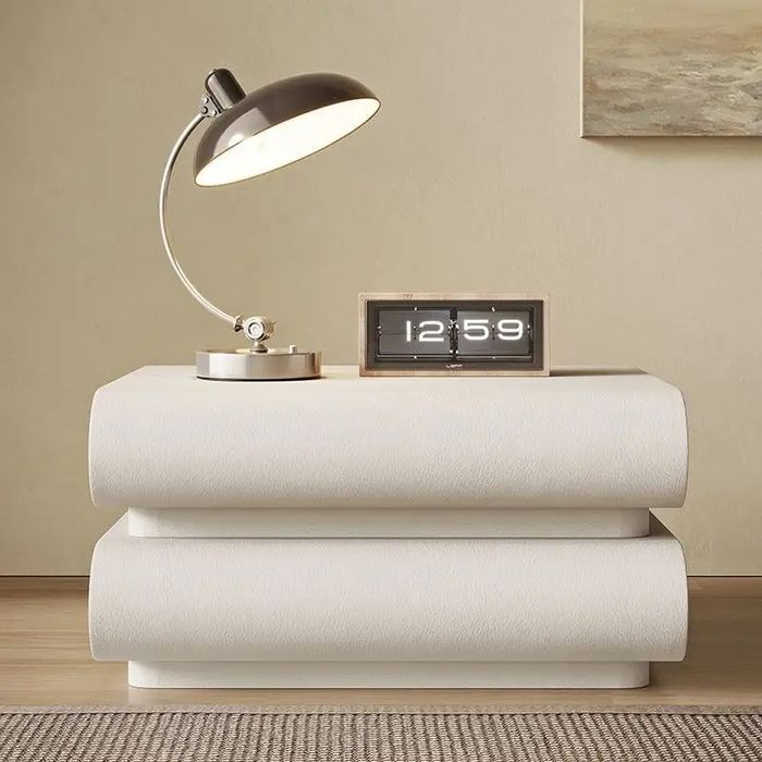 Set 2 noptiere cu 2 sertare din lemn masiv,piele ecologica,50x40x40cm