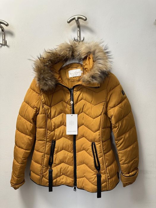 _ЛИКВИДАЦИЯ Дамско яке с несваляща качулка. Moda Piu Anna