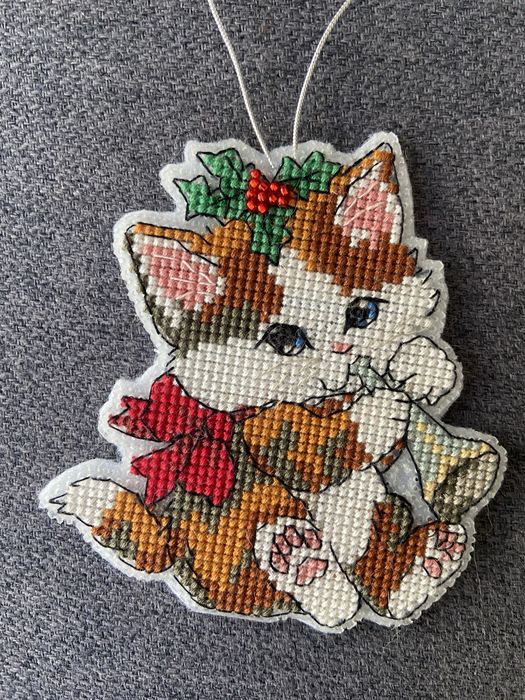 Коледни играчки, ръчно изработени