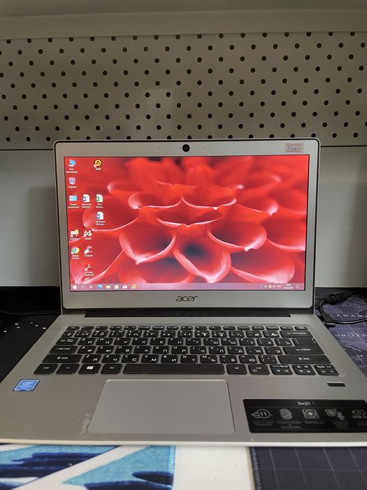 Acer в идеале Intel CPU!SSD 120Gb! O3У 4Gb!!