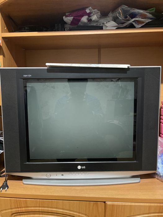 Телевизор LG 21FS4RG