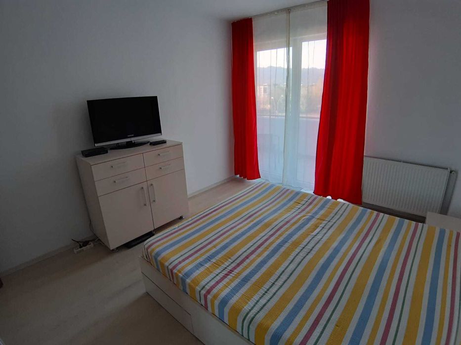 Inchiriez apartament 2 camere zona hotel Europa parcare subterana