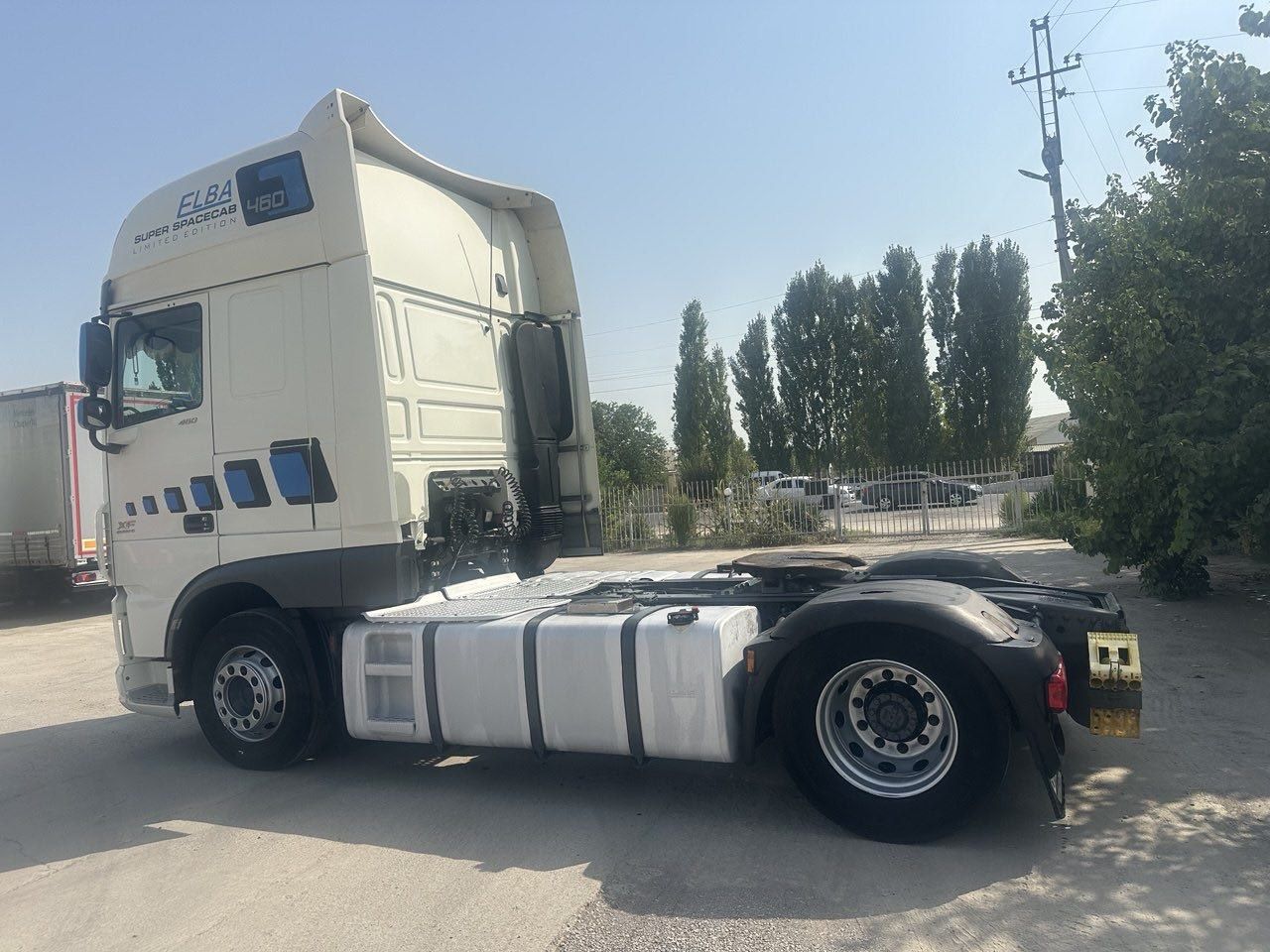 DAF XF EURO 6 тягач сотилади