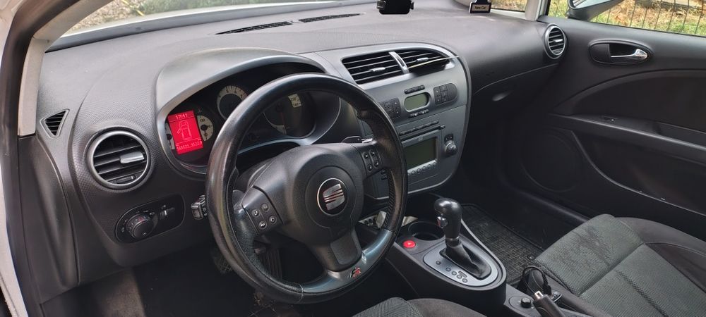 Vând Seat Leon FR sau Schimb