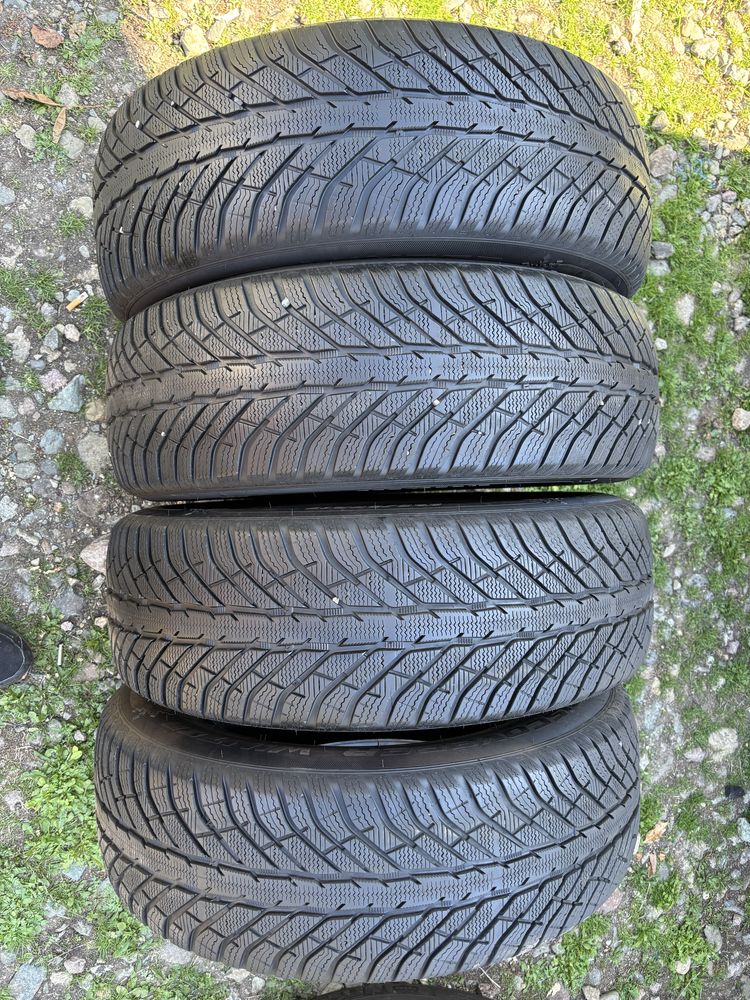 225/65 R17 4бр зимни гуми