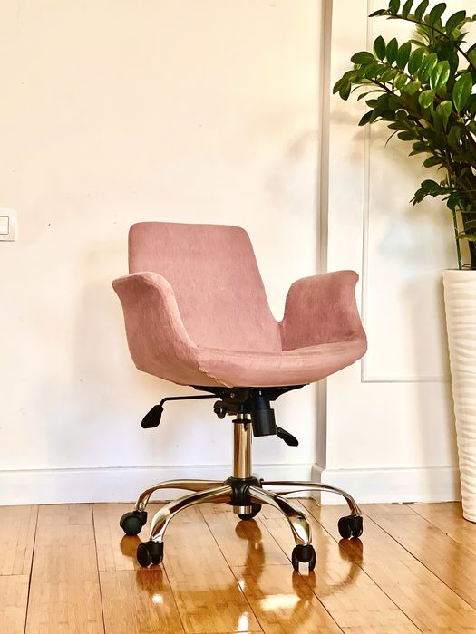 Розовое кресло ENNE с регулировкой